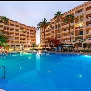 https://estudio-castle-harbour-403-los-cristianos.tenerifehoteles.net