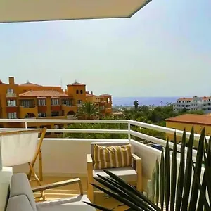 https://refurbished-1-bedroom-apartment-with-large-pool.tenerifehoteles.net